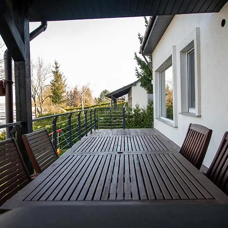 House Listomie Casa de Férias