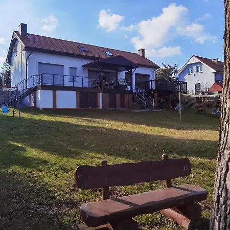 House Listomie