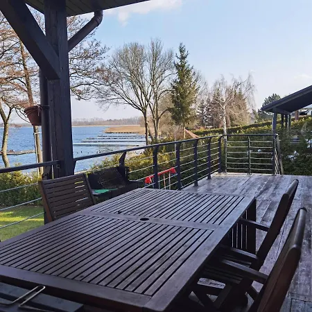 House Listomie Casa de Férias Kruszwin